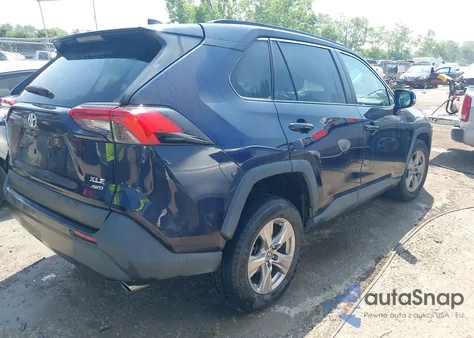 2022 Toyota Rav4 Xle z USA, uszkodzony, nr VIN 2T3P1RFV6NW270422